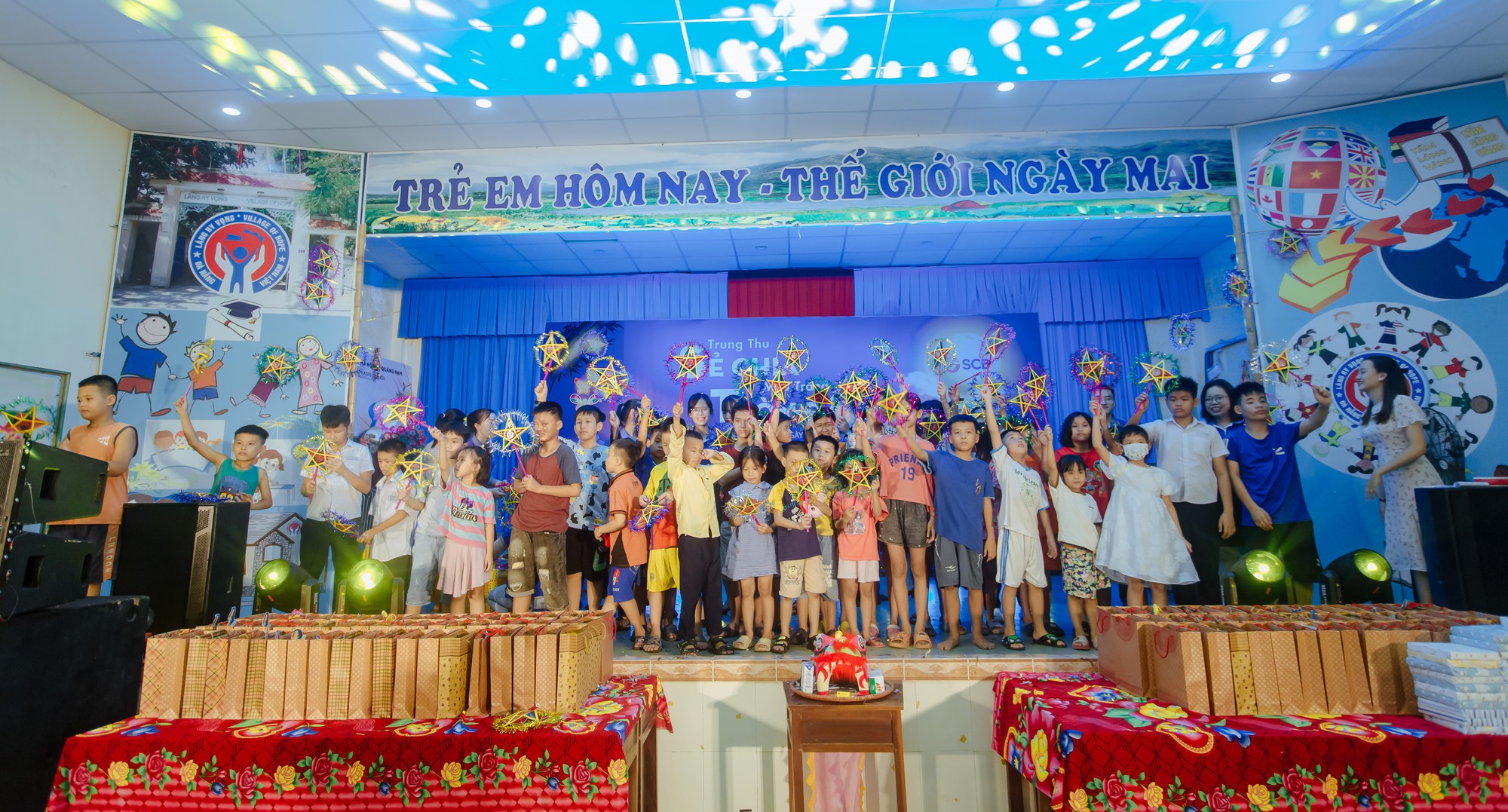 SCB mang trung thu ấm &aacute;p đến trẻ em mọi miền - Ảnh 7.