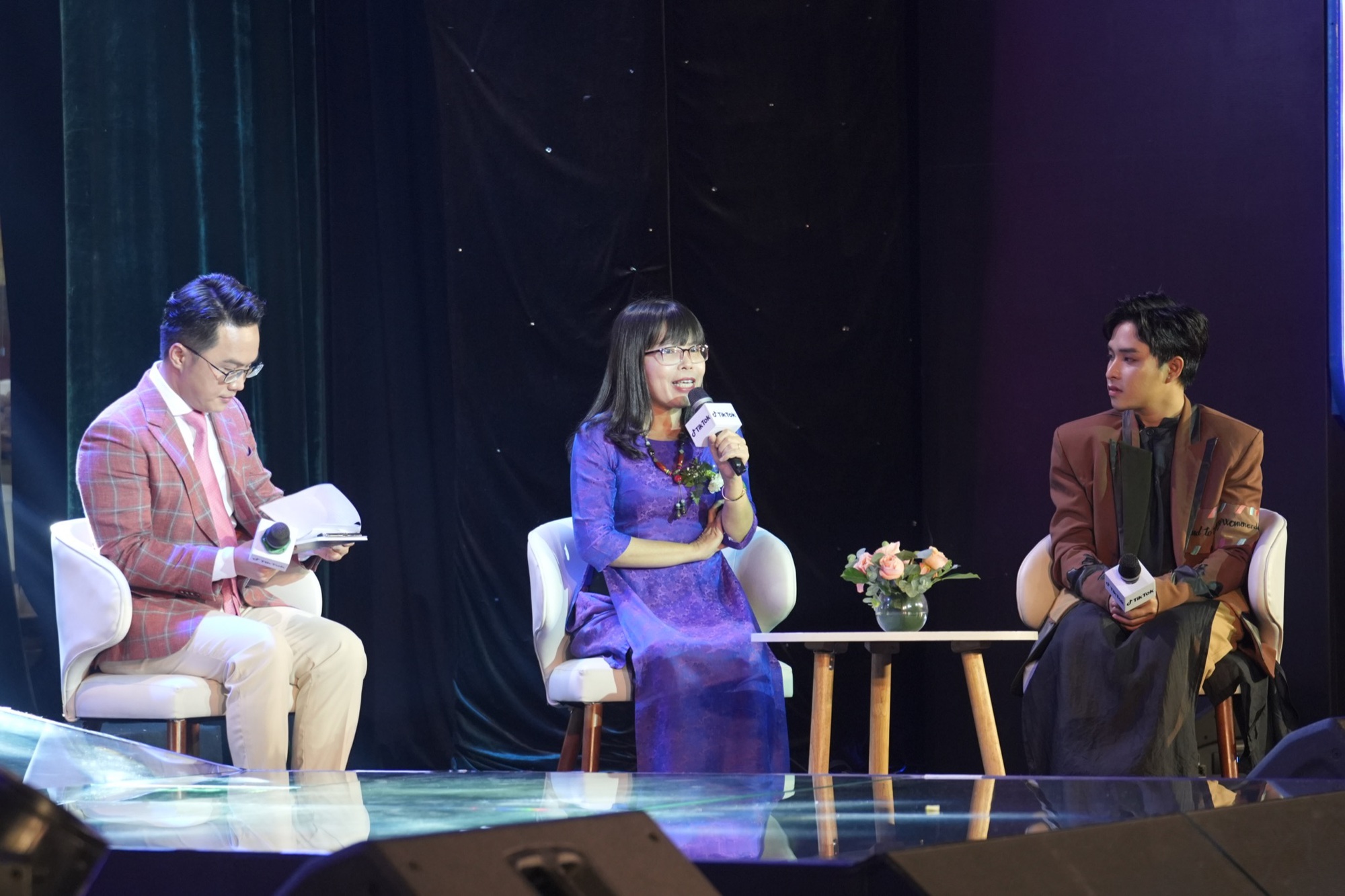 TS Phan Thuận Thảo: “Bảo tồn phải đi kèm với phát huy, phát triển âm nhạc cổ truyền”