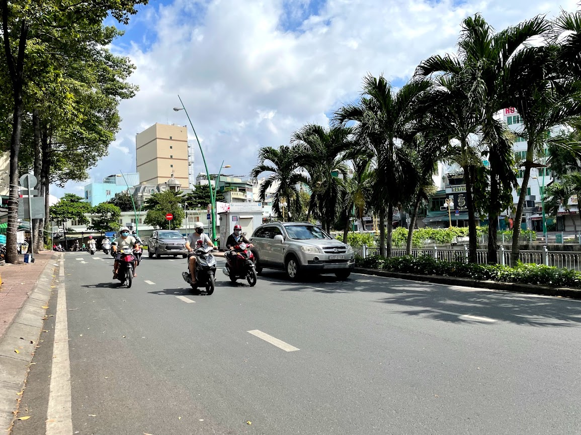 Lý do Sở GTVT TP HCM không muốn một đoạn đường Trường Sa thành phố ẩm thực