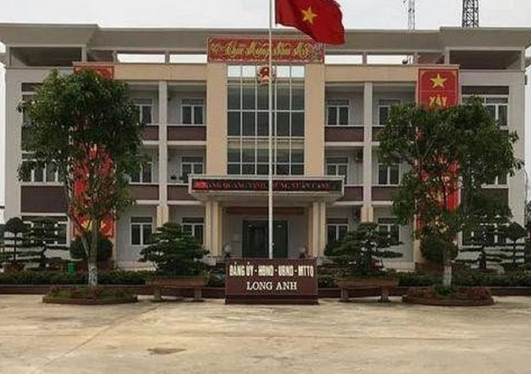 "Xài" bằng giả, bí thư phường mất chức