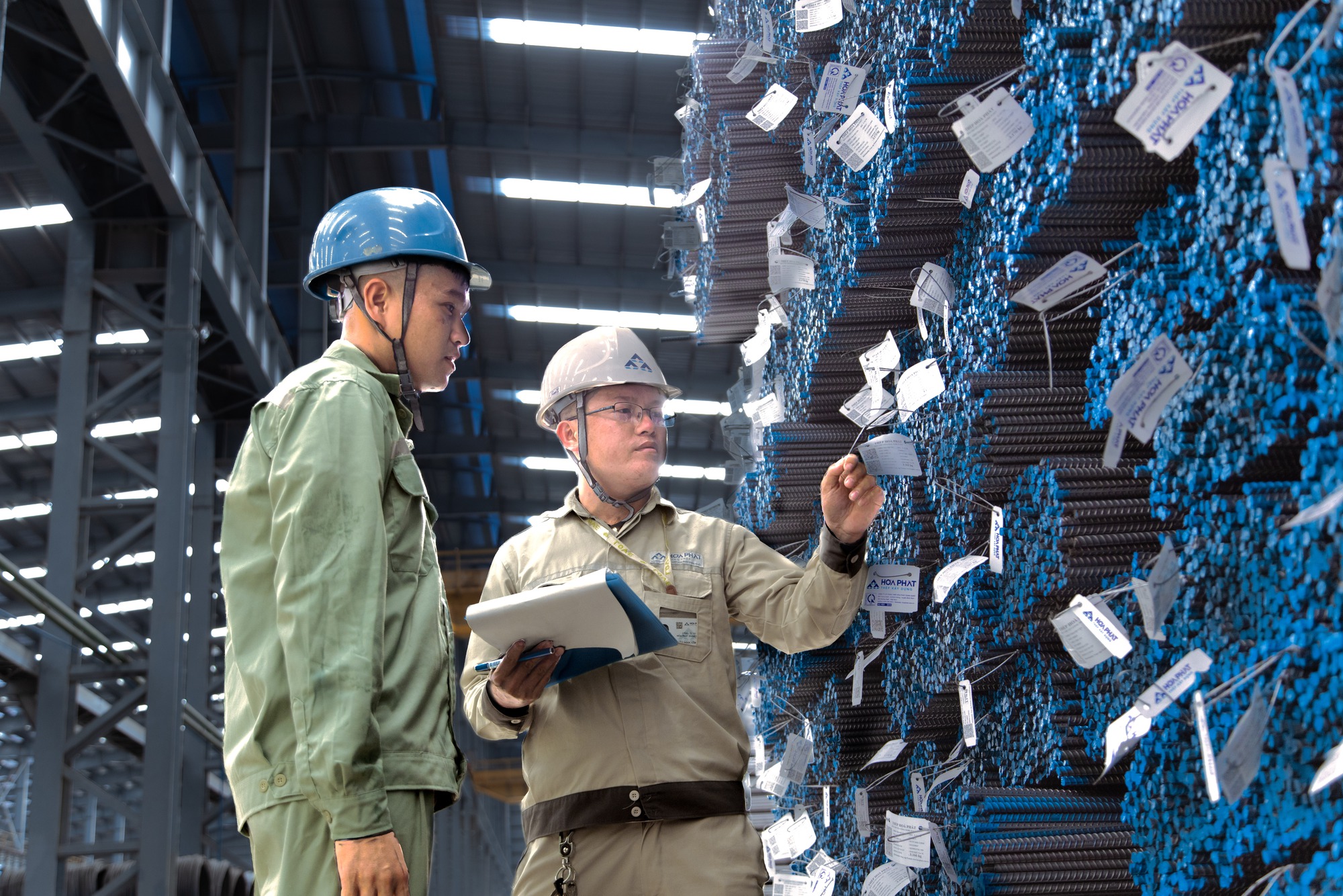 Giá thép tăng 3 lần liên tục trong 2 tuần