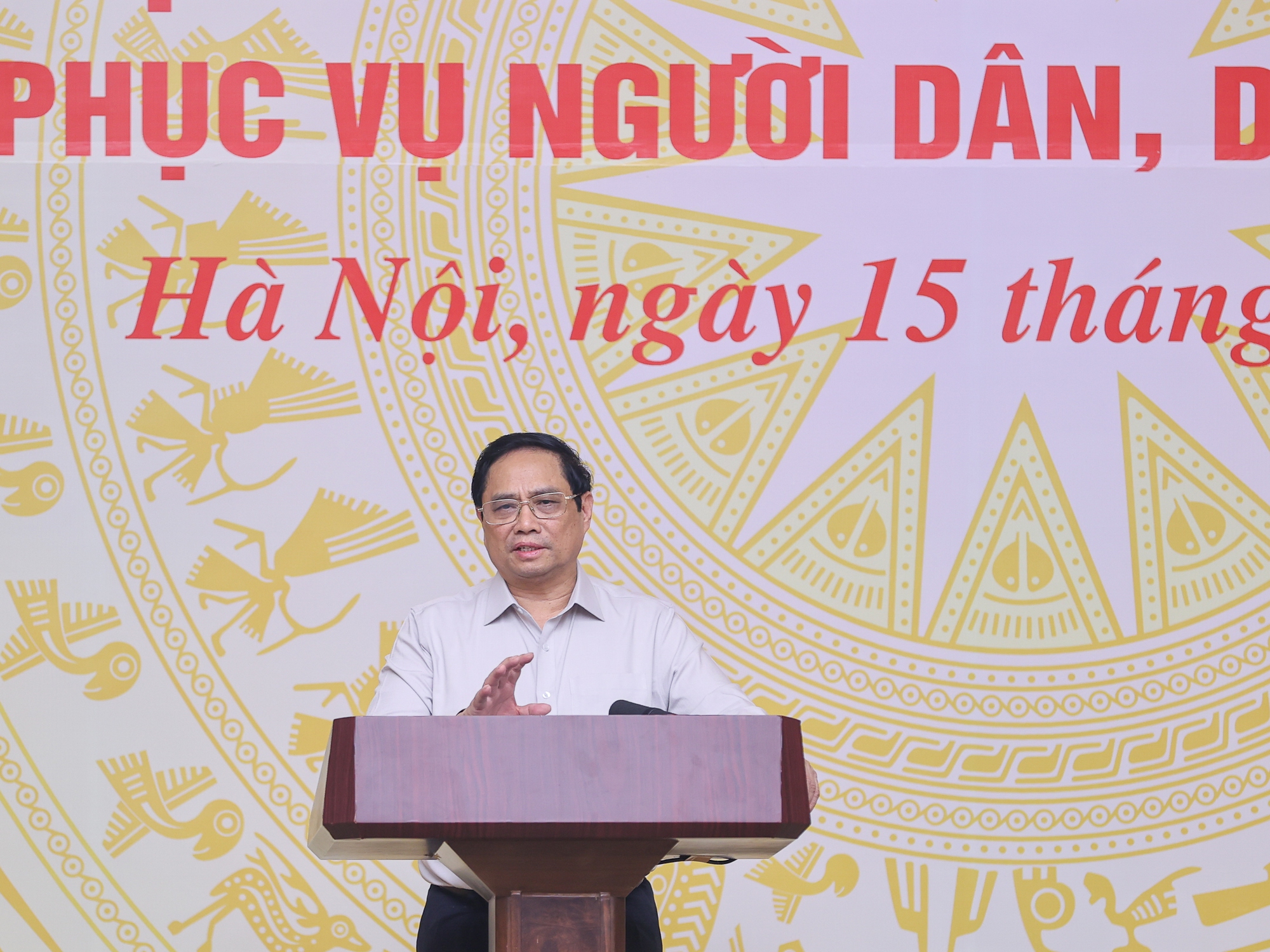 Thủ tướng: Cương quyết loại bỏ lợi ích cục bộ trong thủ tục hành chính