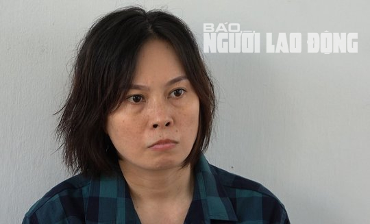 B&agrave; mẹ 67 tuổi huy động c&aacute;c con n&eacute;m bom xăng v&agrave;o đo&agrave;n cưỡng chế - Ảnh 4.