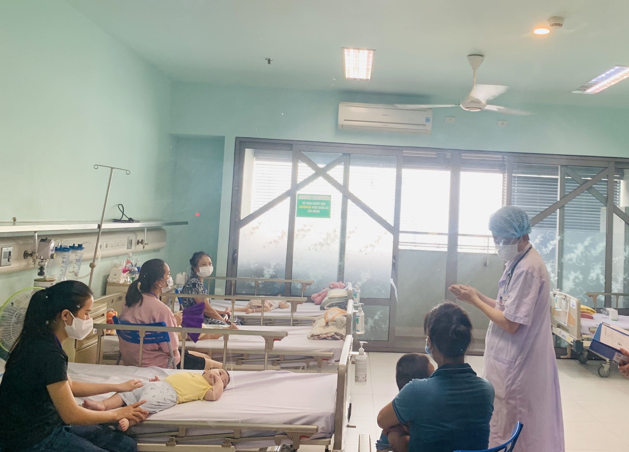 Trẻ nhiễm Adenovirus tăng đột biến, cần làm gì để bảo vệ? - Ảnh 2.