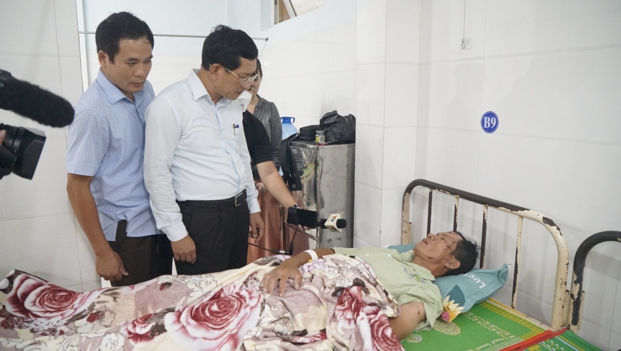 X&aacute;c định nguy&ecirc;n nh&acirc;n sập tường nh&agrave; xưởng khiến 11 người thương vong - Ảnh 3.