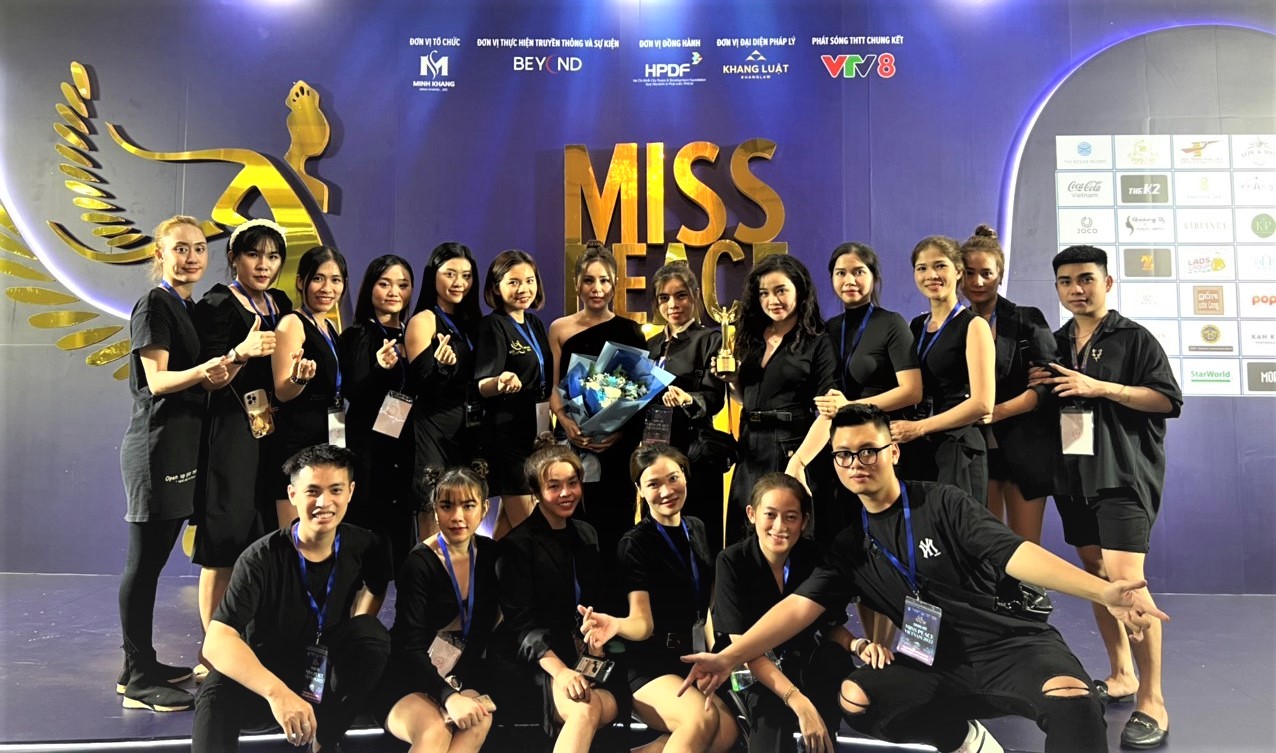 Master Nguyễn Th&uacute;y Hằng: tạo c&aacute; t&iacute;nh cho c&aacute;c th&iacute; sinh Miss Peace Vietnam 2022 - Ảnh 1.