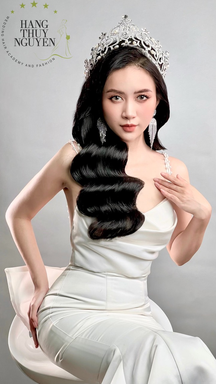 Master Nguyễn Th&uacute;y Hằng: tạo c&aacute; t&iacute;nh cho c&aacute;c th&iacute; sinh Miss Peace Vietnam 2022 - Ảnh 4.