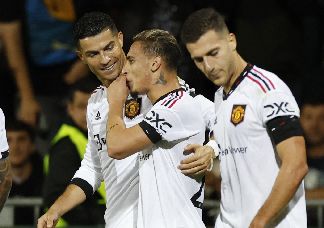 Ronaldo và kỷ lục xé lưới 40 đội bóng ở cúp châu Âu - Ảnh 5.