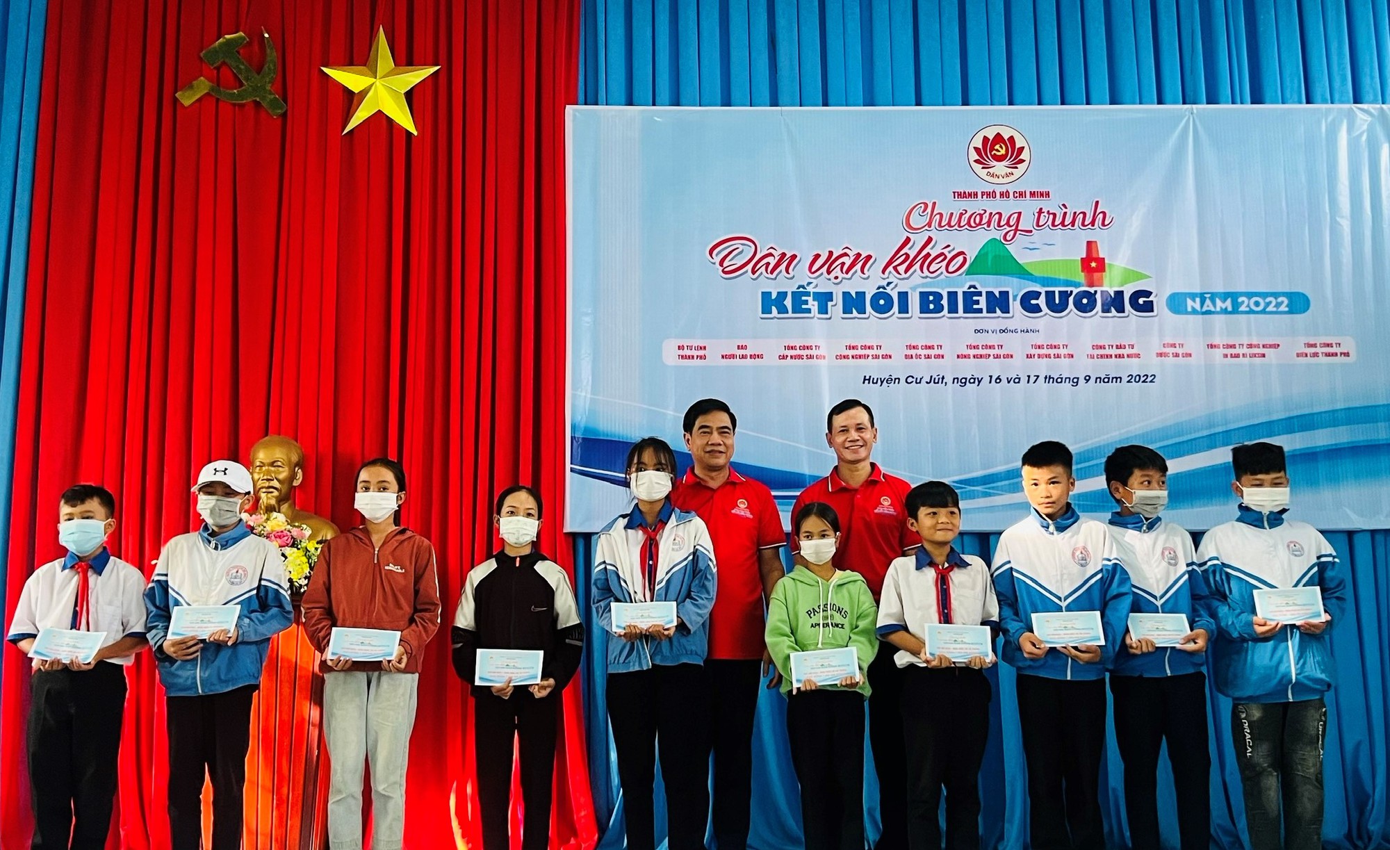 Thắt chặt nghĩa t&igrave;nh qu&acirc;n d&acirc;n v&ugrave;ng bi&ecirc;n - Ảnh 5.