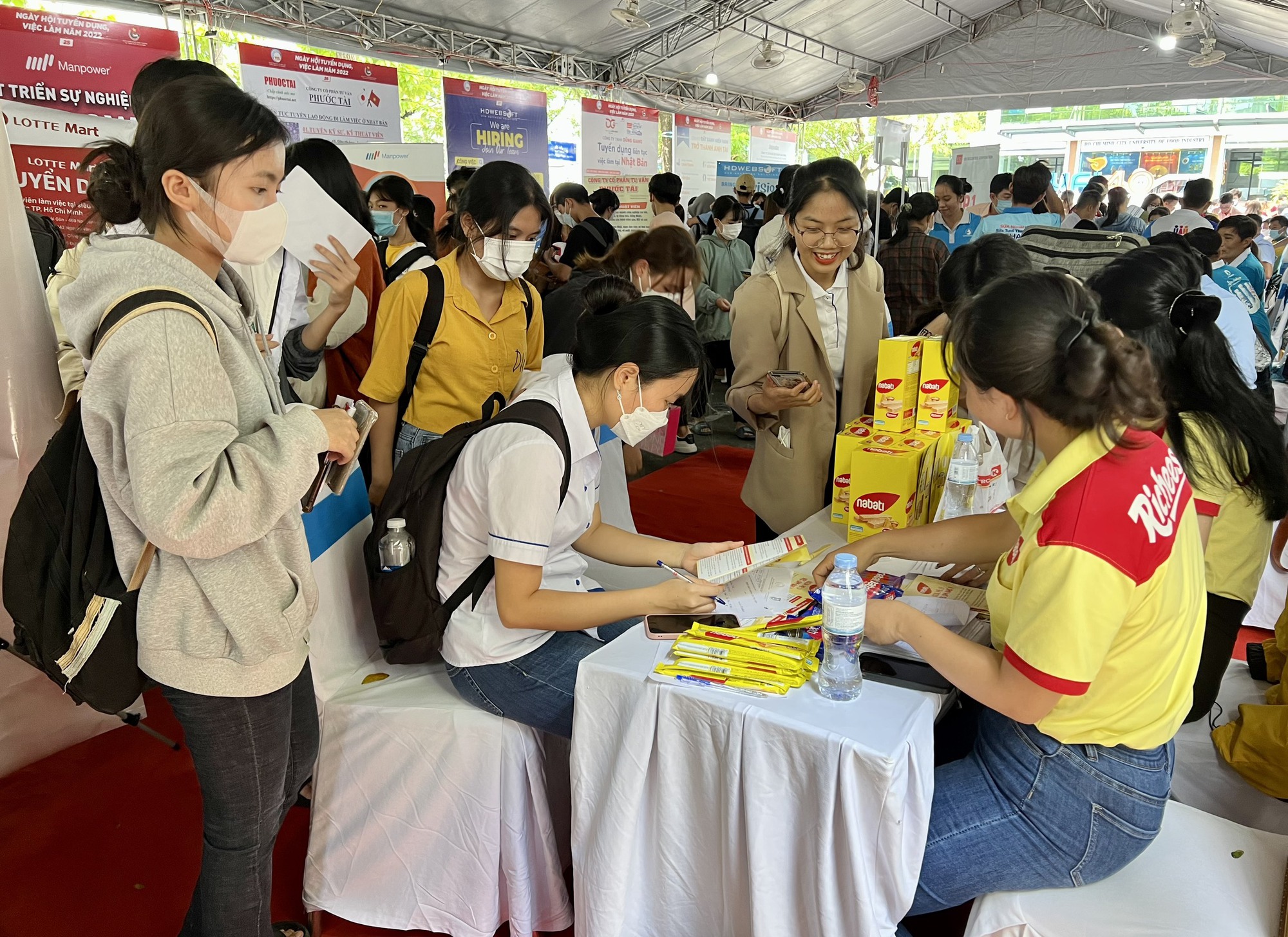 Tạo cơ hội việc làm cho sinh viên