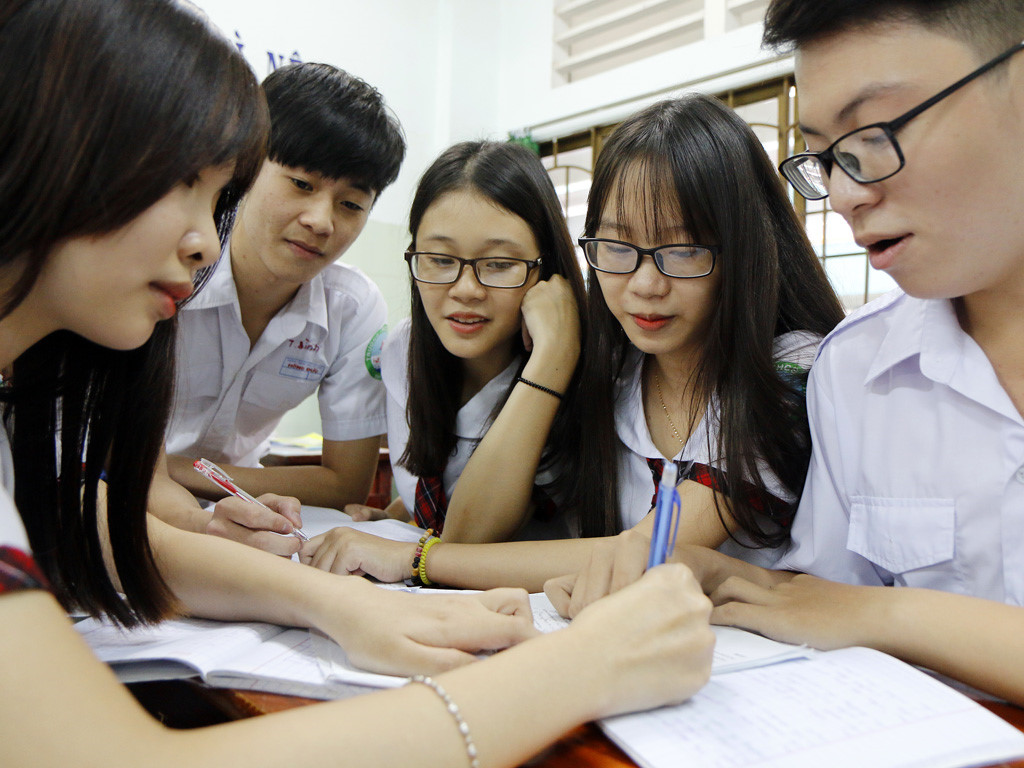 Vì sao điểm gần "đụng trần" mới trúng tuyển?