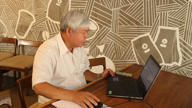 Nỗ lực học tập để hoàn thiện mình