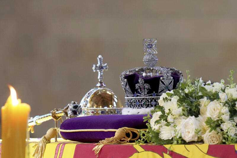 Nước Anh v&agrave; c&aacute;c nh&agrave; l&atilde;nh đạo thế giới tiễn đưa Nữ ho&agrave;ng Elizabeth II - Ảnh 5.