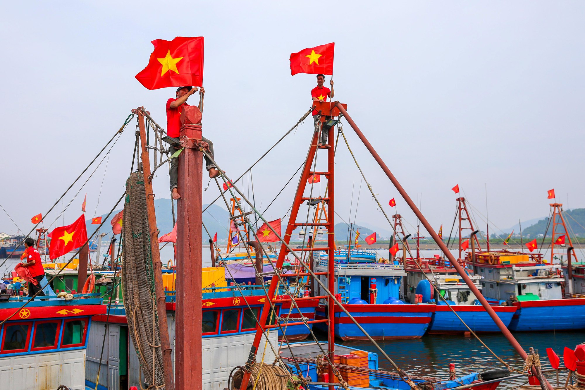 Cờ đỏ sao vàng - hồn của Tổ quốc