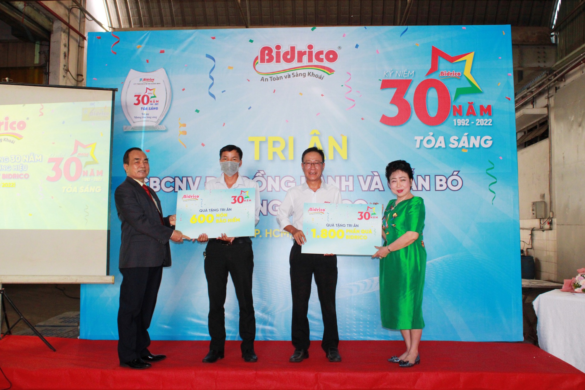 30 năm thương hiệu nước giải khát Bidrico