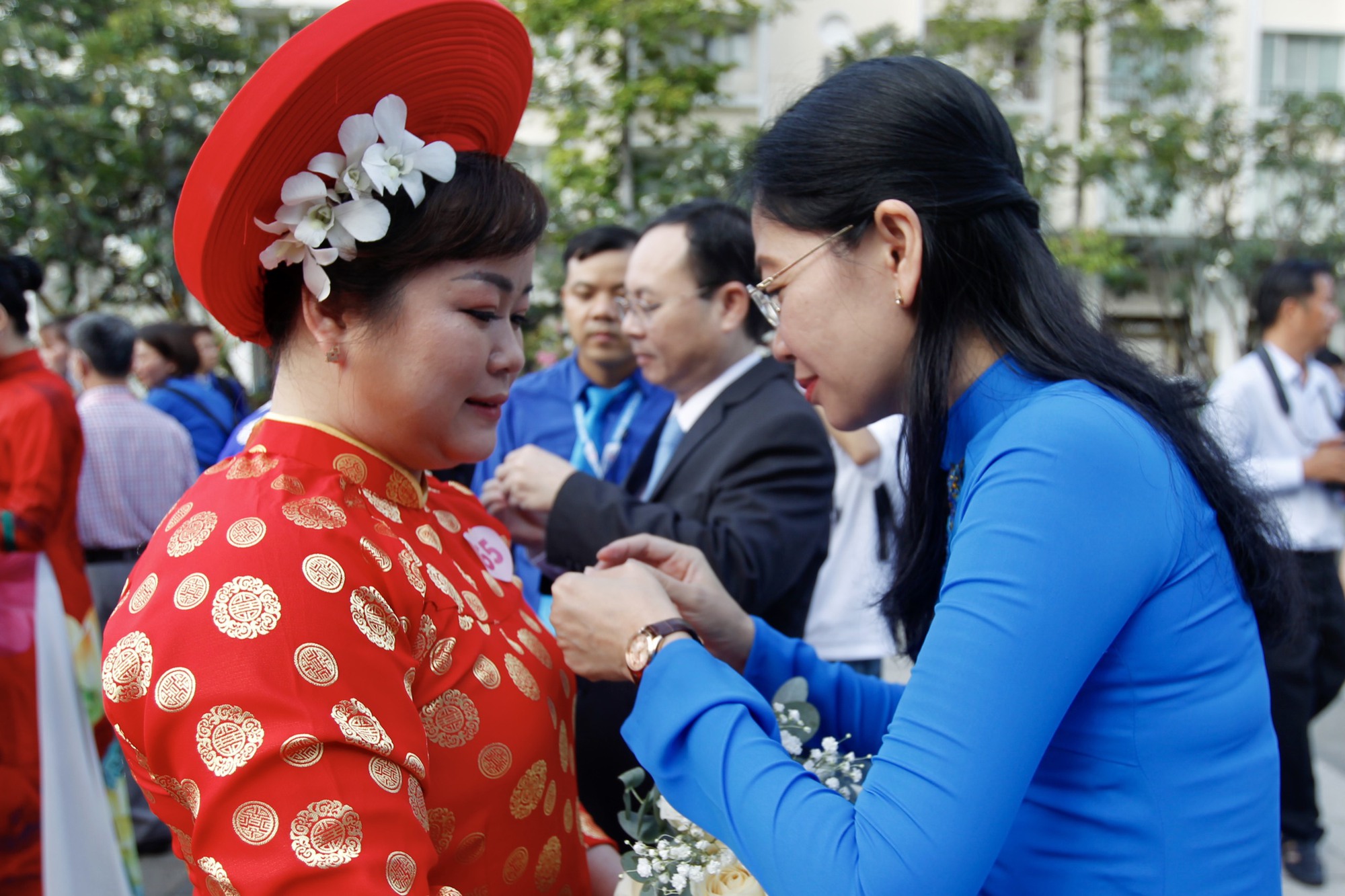 100 đôi công nhân nên duyên vào Ngày Quốc khánh - Ảnh 3.