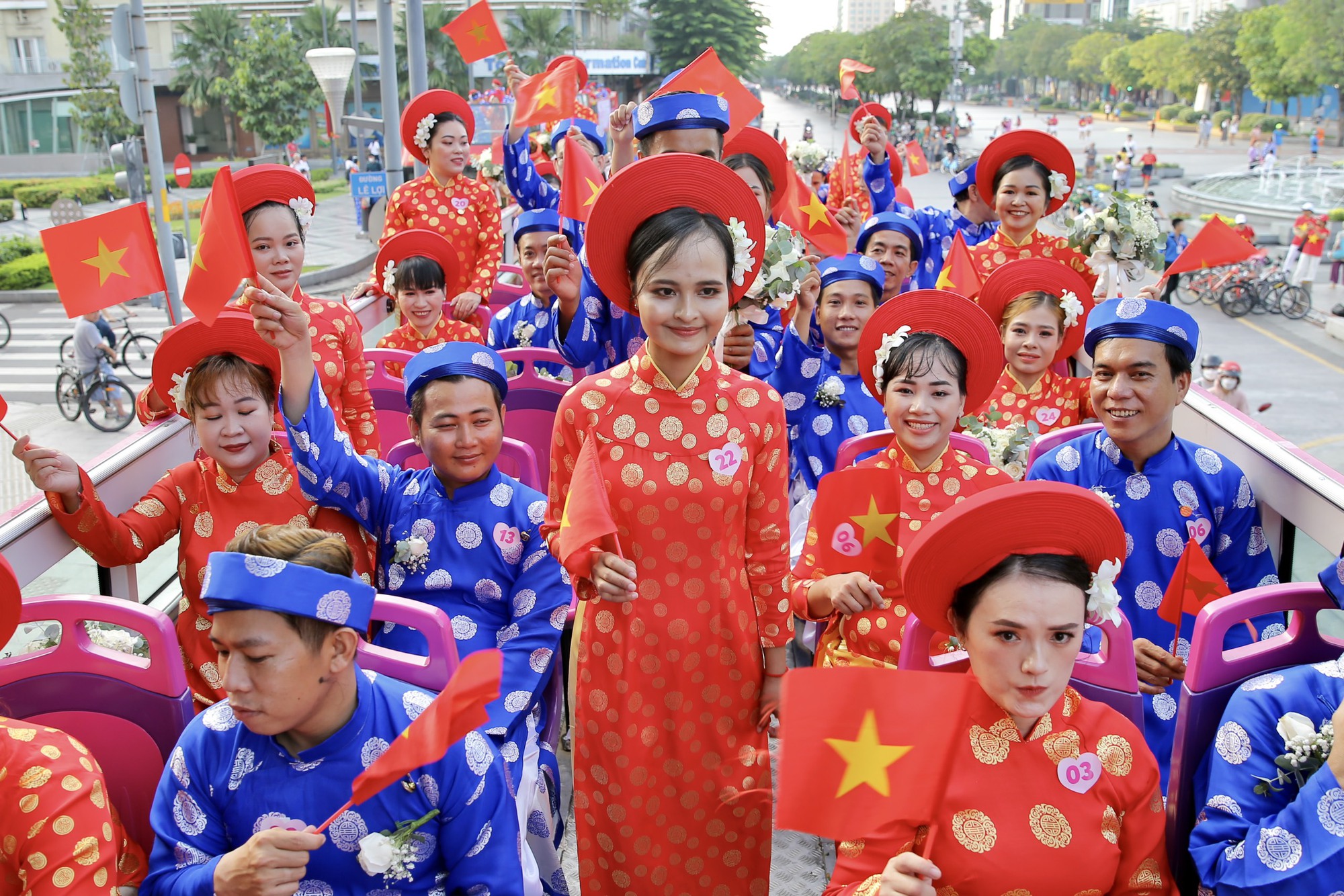 100 đôi thanh niên công nhân nên duyên vào Ngày Quốc khánh
