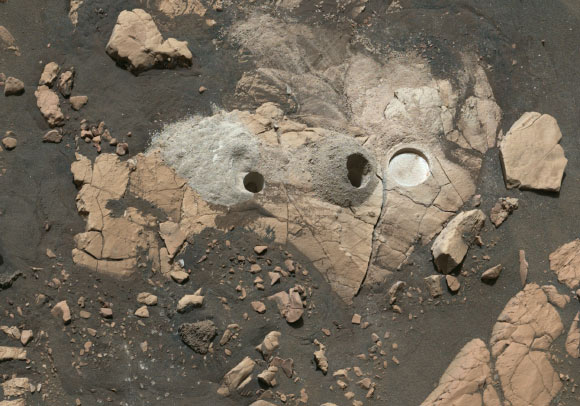 Robot NASA có thể đã đào được hóa thạch sinh vật ngoài hành tinh
