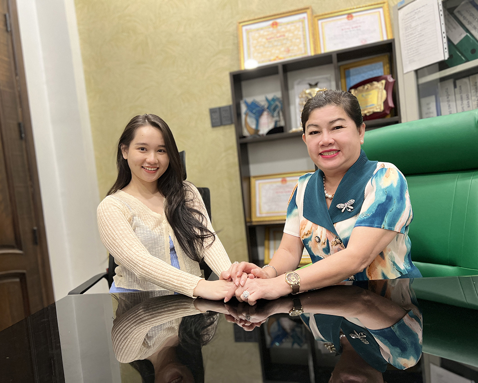 Nhà sản xuất Dung Bình Dương rút đơn kiện diễn viên "Mắt biếc" Trúc Anh