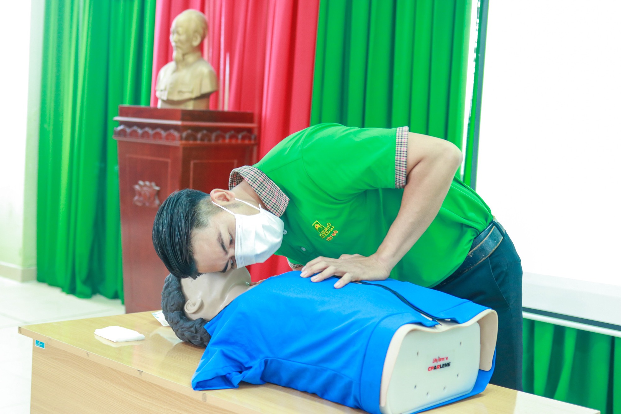 N&acirc;ng cao năng lực sơ cấp cứu cho c&aacute;c doanh nghiệp tại ĐBSCL - Ảnh 5.