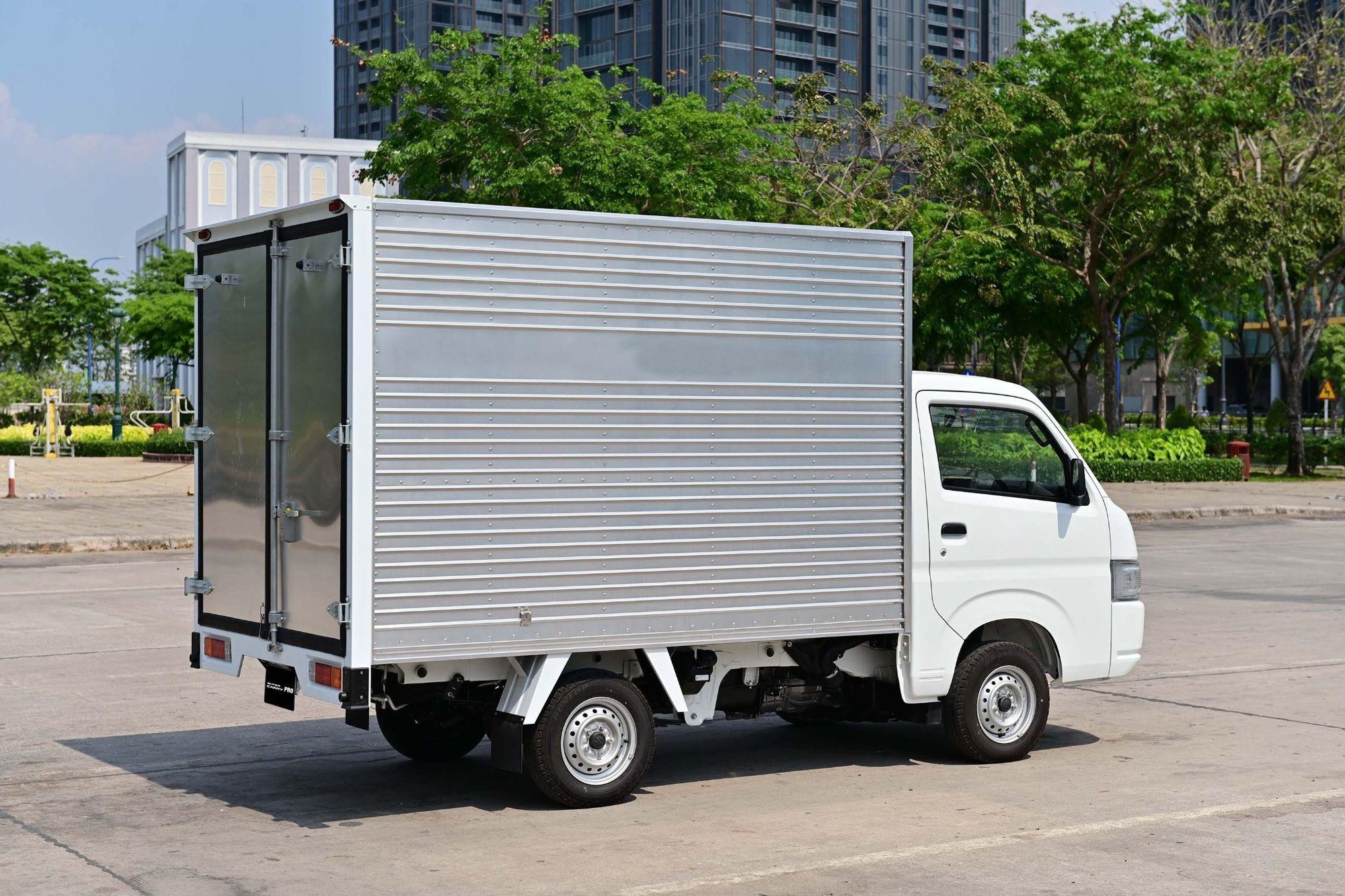 Giá nhiên liệu chuyển biến, xe tải chạy diesel không còn lợi thế - Ảnh 2.