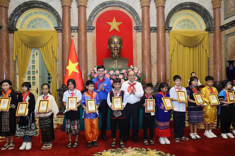 Chủ tịch nước đề nghị tạo điều kiện tốt nhất cho thiếu niên, nhi đồng