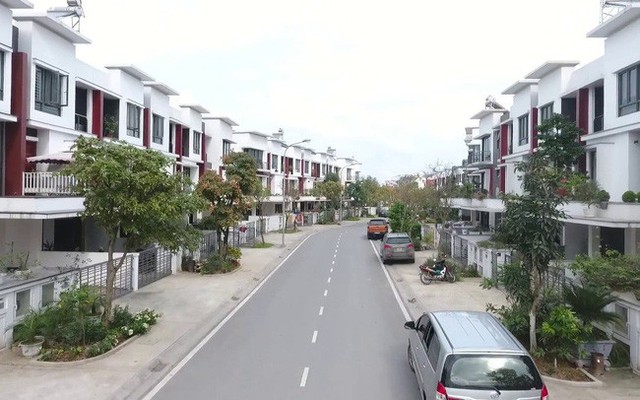 Nhà đầu tư bất động sản đang chờ đợi điều gì? - Ảnh 1. Nhà đầu tư bất động sản đang chờ đợi điều gì? - Ảnh 1.