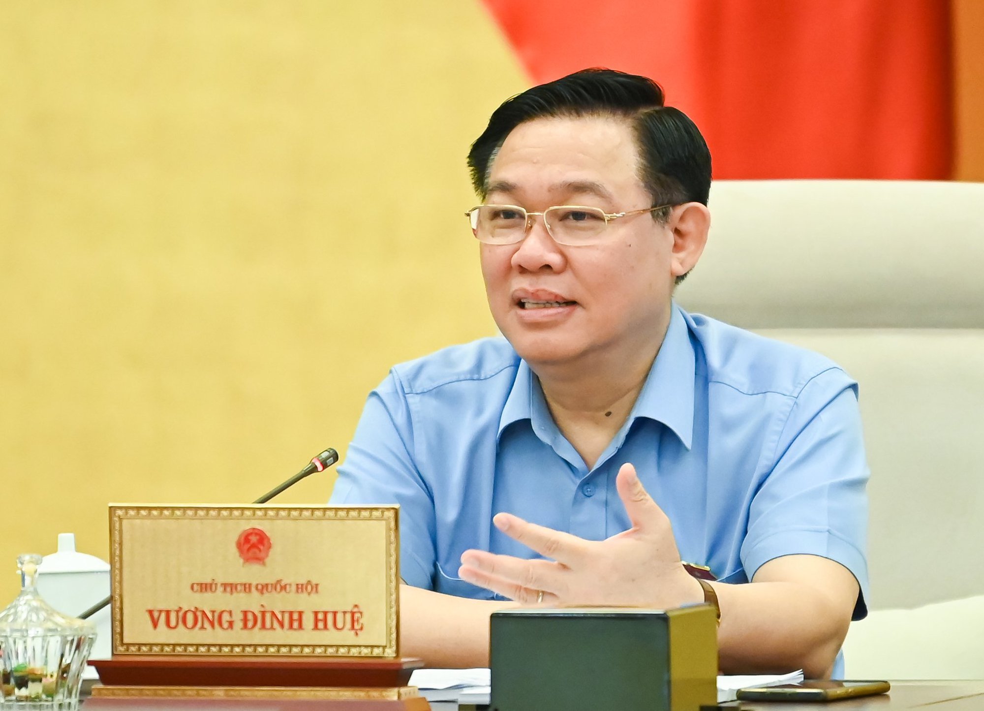 Chủ tịch Quốc hội: Chú trọng giám sát việc tiếp nhận, mua vắc-xin COVID-19, trang thiết bị y tế