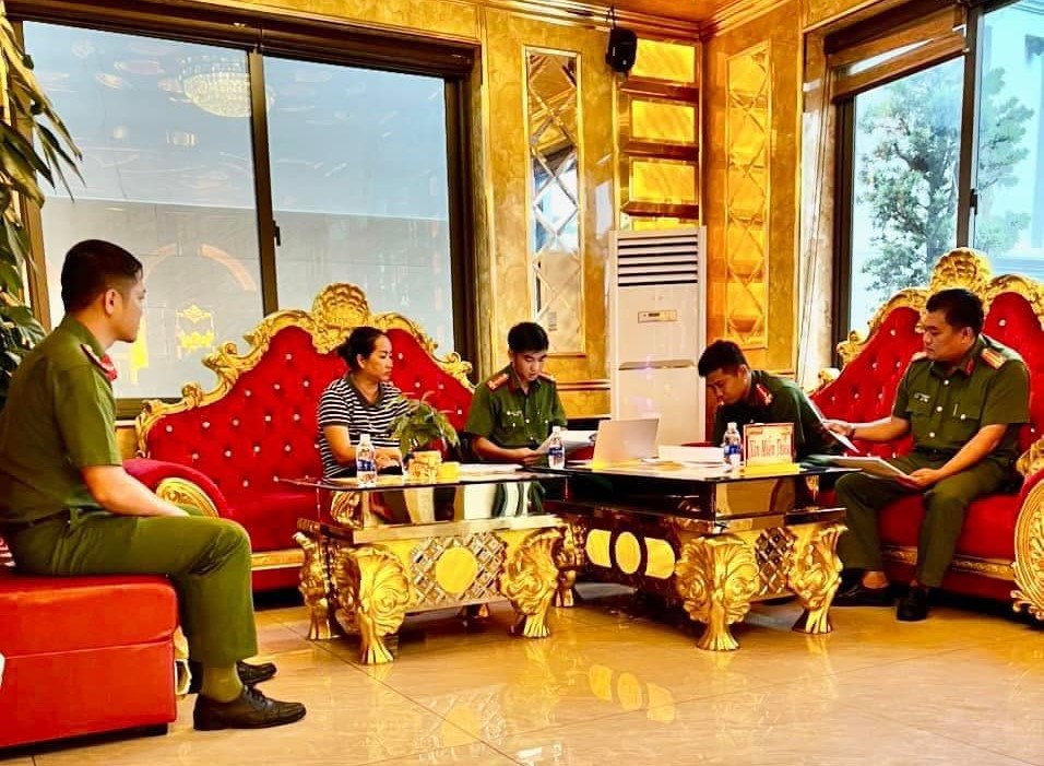 C&ocirc;ng an B&igrave;nh Dương phạt 271 cơ sở kinh doanh c&oacute; điều kiện - Ảnh 1.