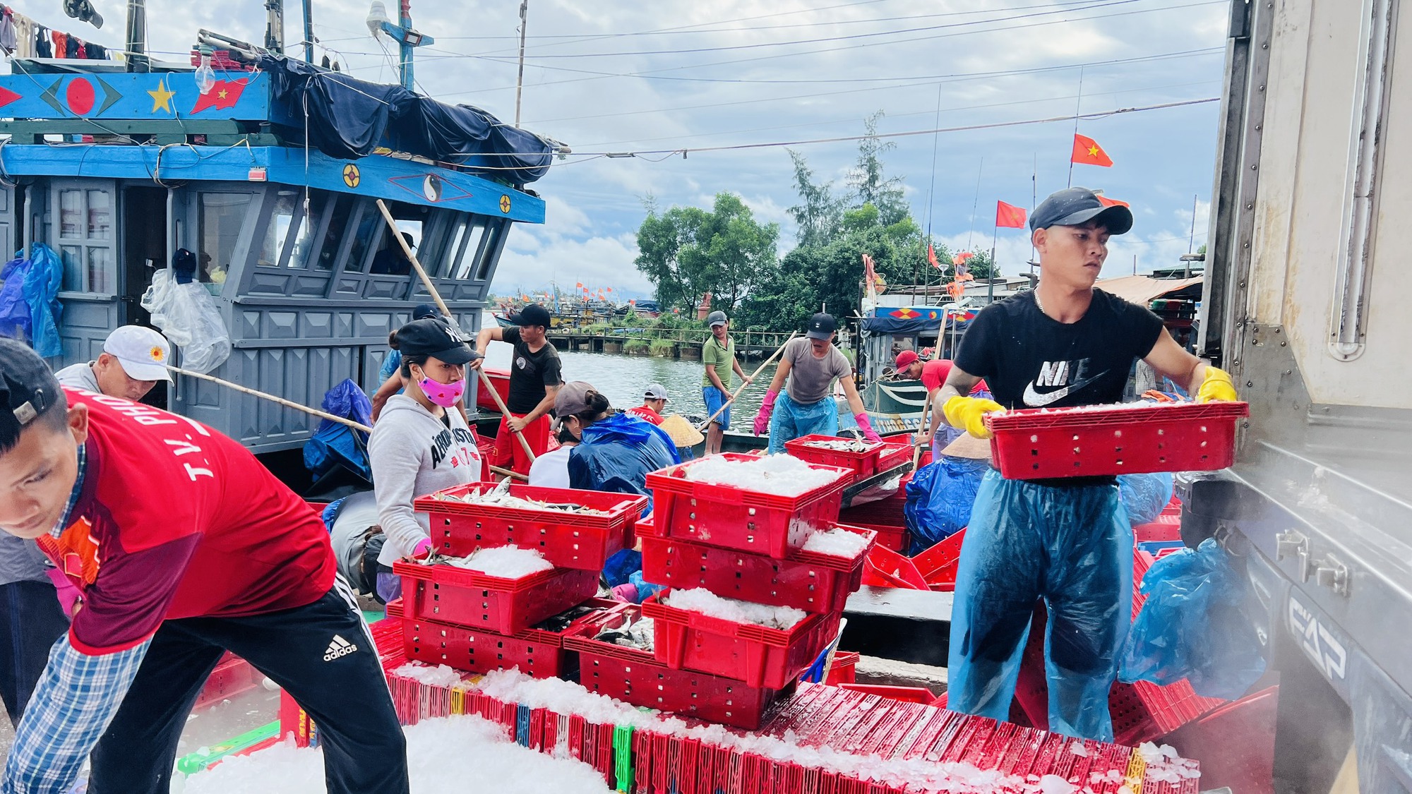 Quảng Nam, Đà Nẵng, Thừa Thiên - Huế... hối hả ứng phó bão Noru