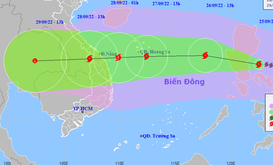 Thủ tướng yêu cầu hoãn các cuộc họp không cấp bách, tập trung ứng phó khẩn cấp bão Noru - Ảnh 1.