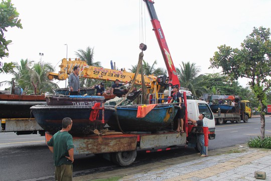 Quảng Nam, Đ&agrave; Nẵng, Thừa Thi&ecirc;n - Huế... hối hả ứng ph&oacute; b&atilde;o Noru - Ảnh 21.
