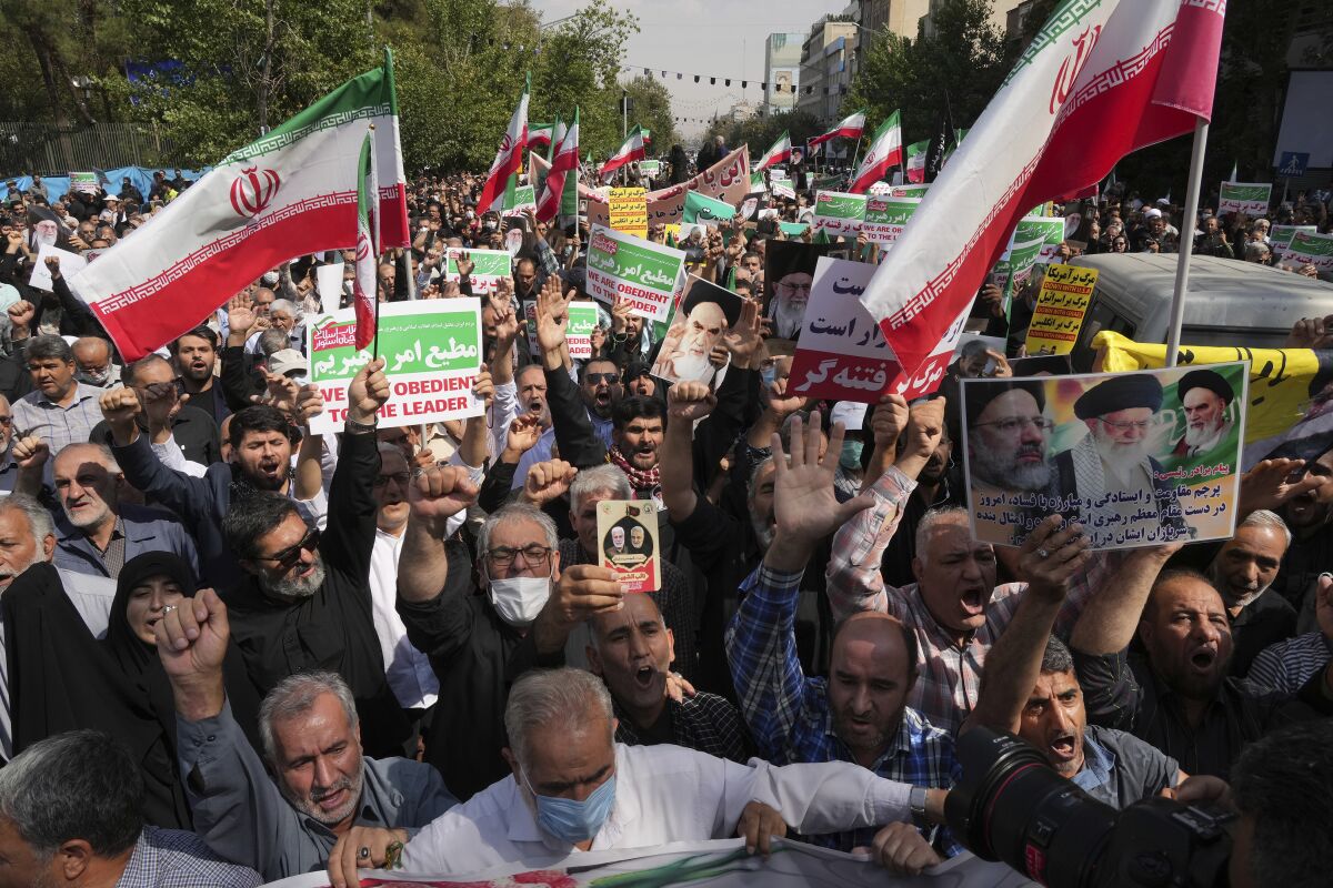 Iran triệu các đại sứ Anh và Na Uy, phản đối phương Tây - Ảnh 5.