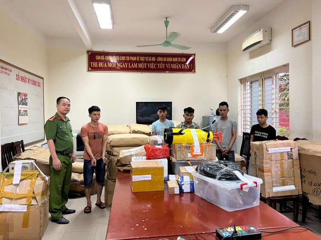 Phá đường dây sản xuất ma túy ngụy trang thuốc sinh lực tại TP HCM
