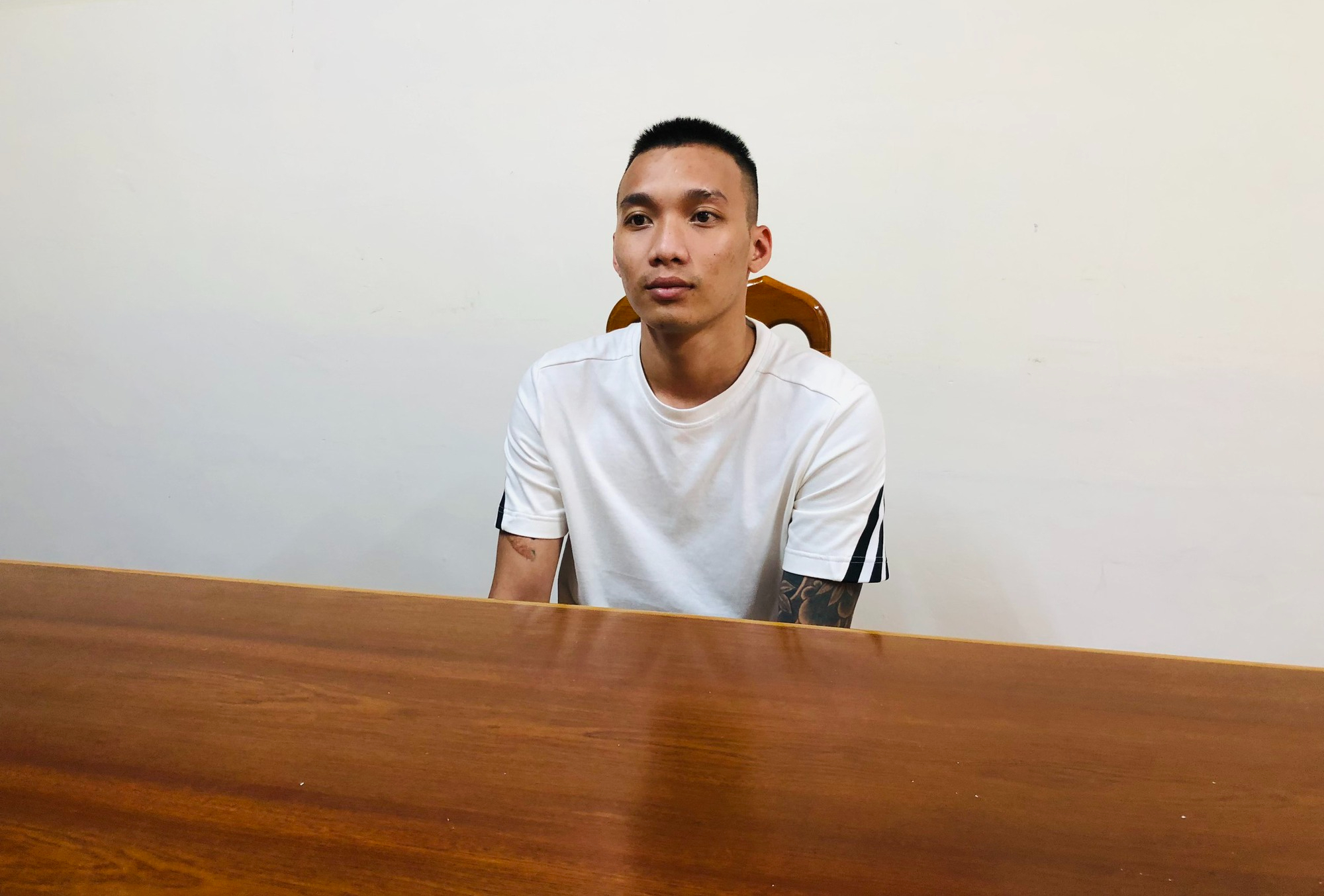 Công an Cà Mau lật tẩy gã trai quê Hải Dương vừa bị Campuchia trục xuất - Ảnh 2.