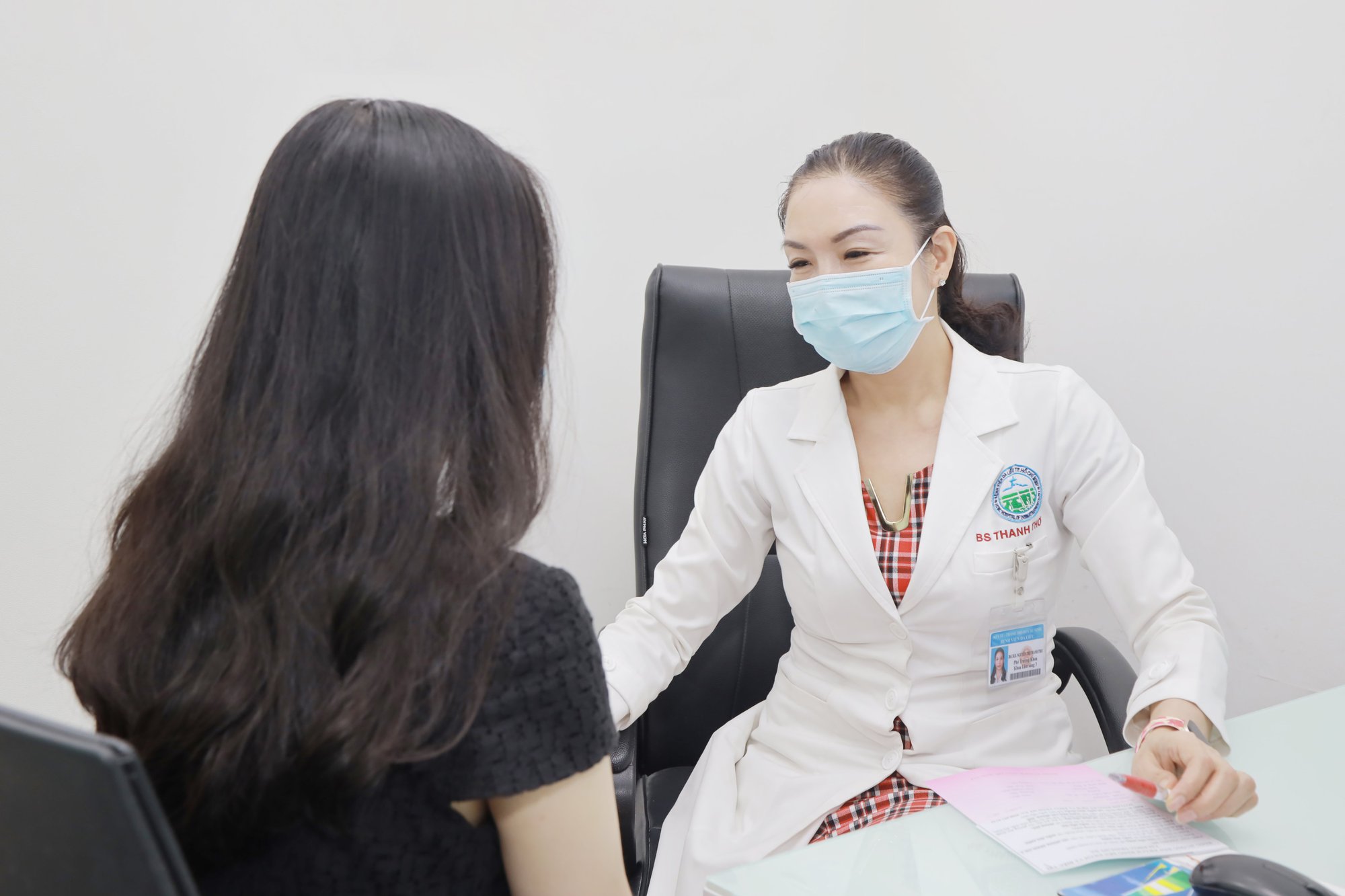 2 phụ nữ mắc bệnh hiếm gặp ở