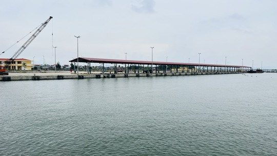 SI&Ecirc;U B&Atilde;O NORU: Hối hả chạy b&atilde;o ở Thừa Thi&ecirc;n - Huế, B&igrave;nh Định - Ảnh 7.
