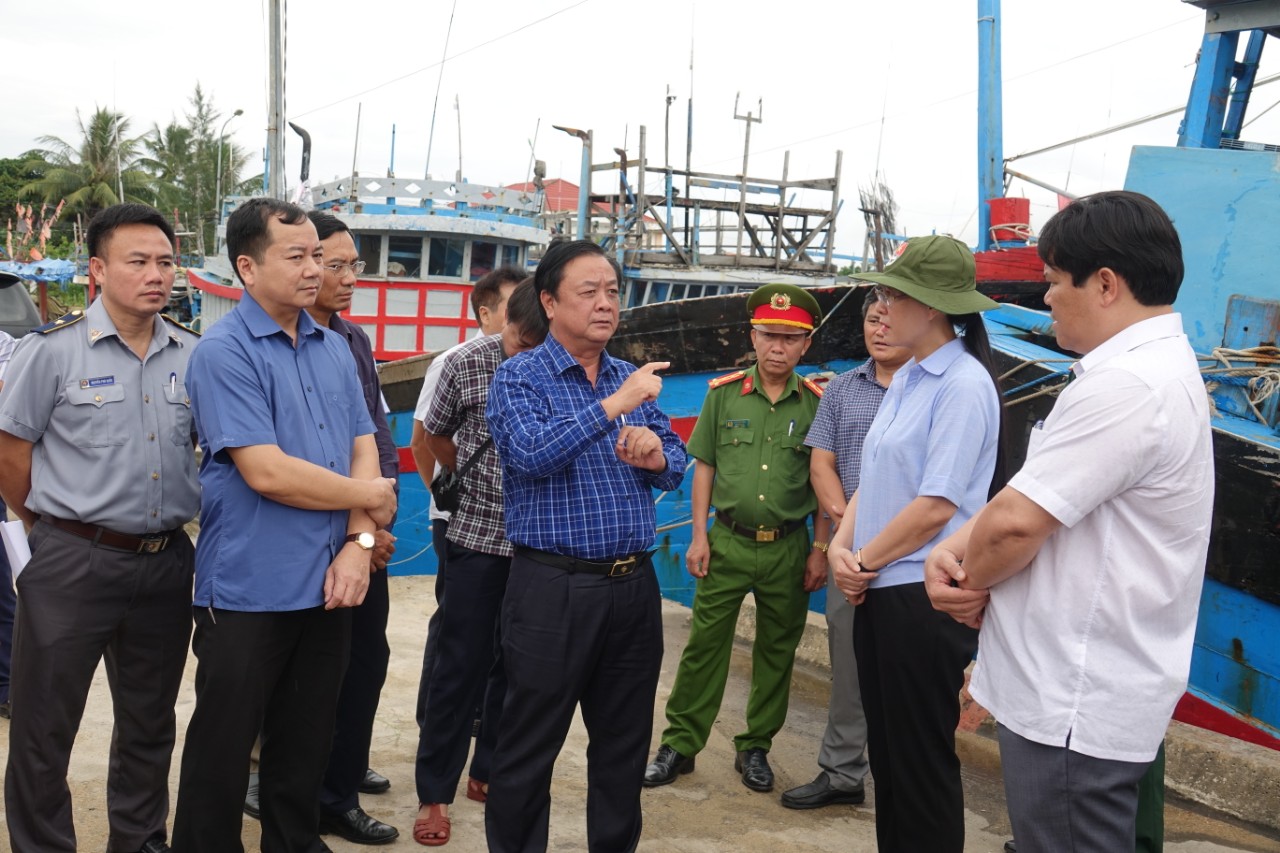 Siêu bão Noru: Quảng Ngãi sơ tán khoảng 25.000 hộ dân