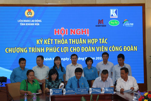 Kh&aacute;nh H&ograve;a: K&yacute; kết hợp t&aacute;c v&igrave; ph&uacute;c lợi đo&agrave;n vi&ecirc;n - Ảnh 1.