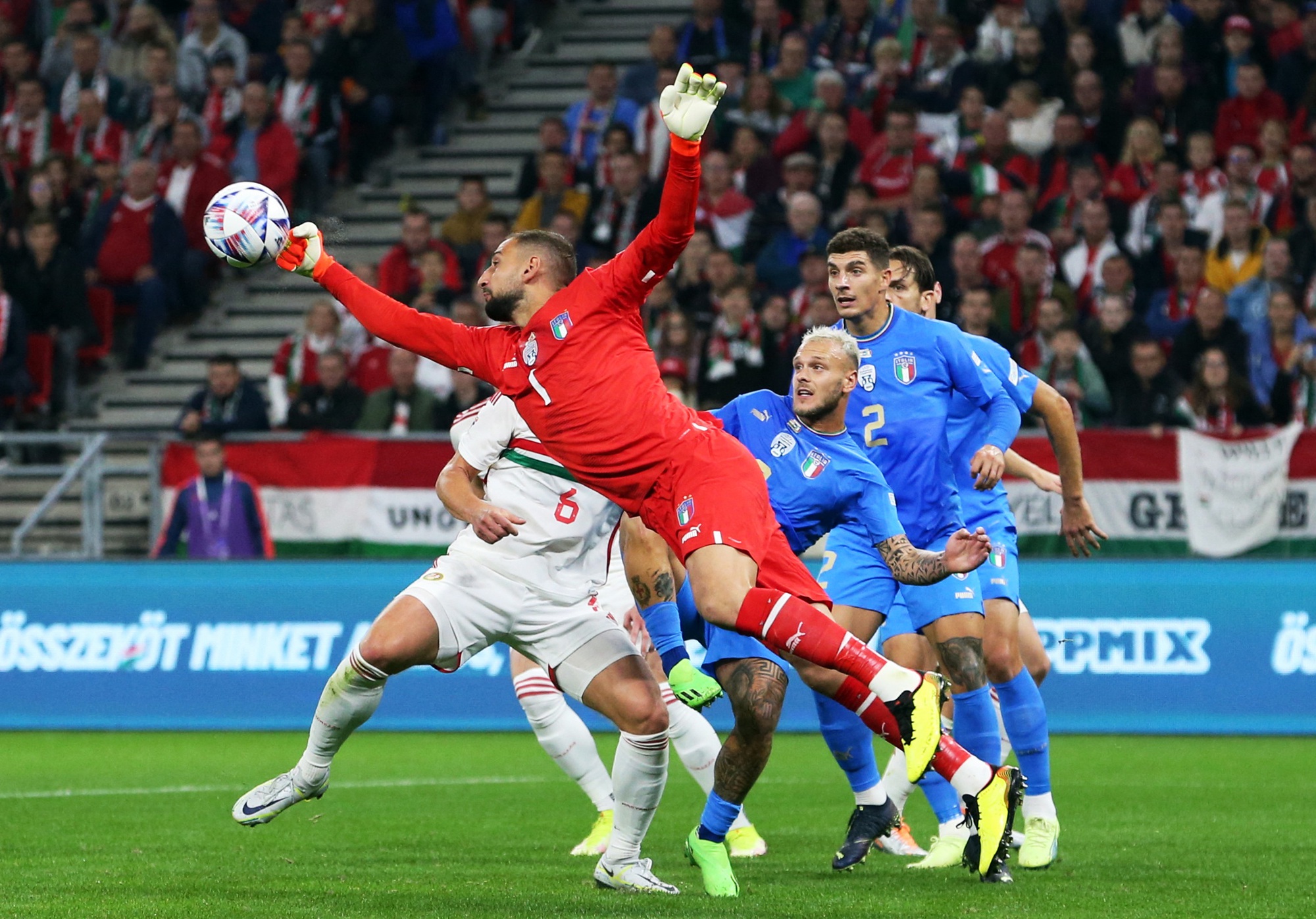 Hạ "ngựa ô" Hungary, tuyển Ý đoạt vé bán kết thứ ba Nations League