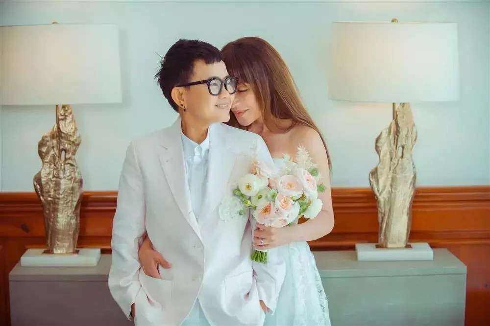 Khoảnh khắc hiếm c&oacute; của Thanh H&agrave; sau đ&aacute;m cưới với Phương Uy&ecirc;n - Ảnh 4.