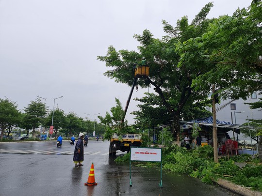 Miền Trung: Bắt đầu đưa d&acirc;n đi sơ t&aacute;n tr&aacute;nh b&atilde;o Noru v&agrave; &aacute;p dụng khung giờ giới nghi&ecirc;m - Ảnh 23.