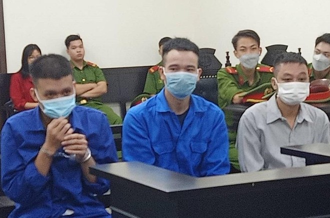 Qua camera và phần mềm điện thoại, chồng phát hiện vợ ngoại tình trong nhà nghỉ