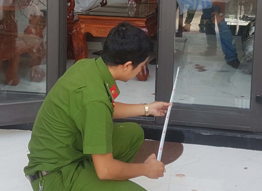 Bênh con, em vợ vác dao chém anh rể trọng thương