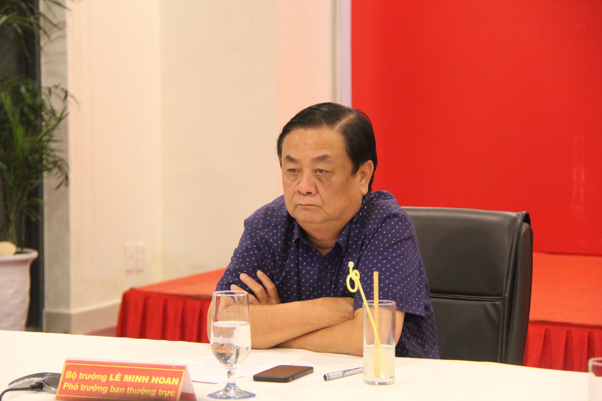 B&atilde;o số 4 (Noru): Cuộc họp l&uacute;c 0 giờ của Ph&oacute; Thủ tướng v&agrave; nhiều Chủ tịch tỉnh - Ảnh 2.