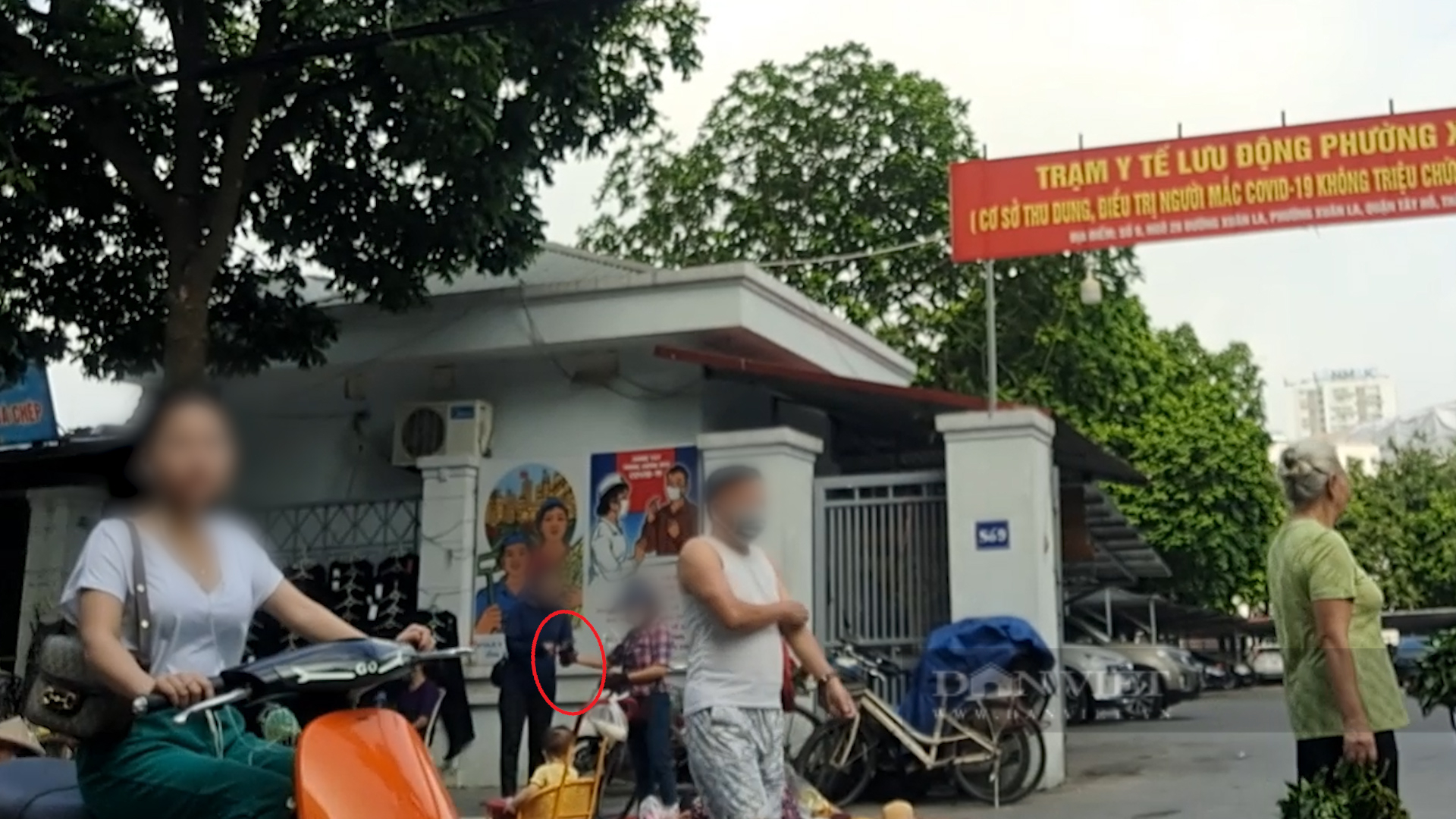 Cán bộ tự quản nhận tiền "bảo kê" bị buộc thôi việc