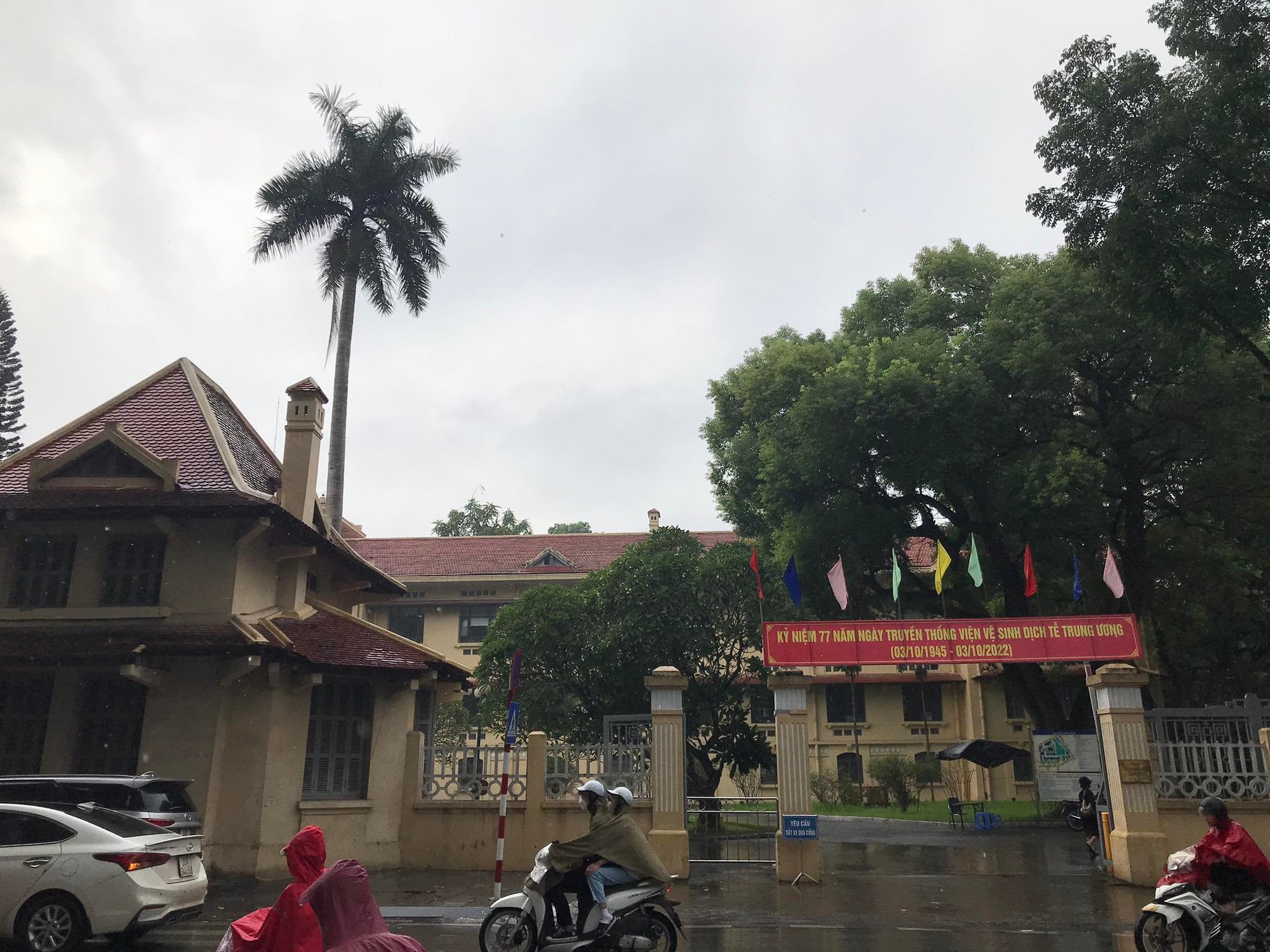 Liên quan Việt Á, một giám đốc bị cách tất cả chức vụ trong Đảng