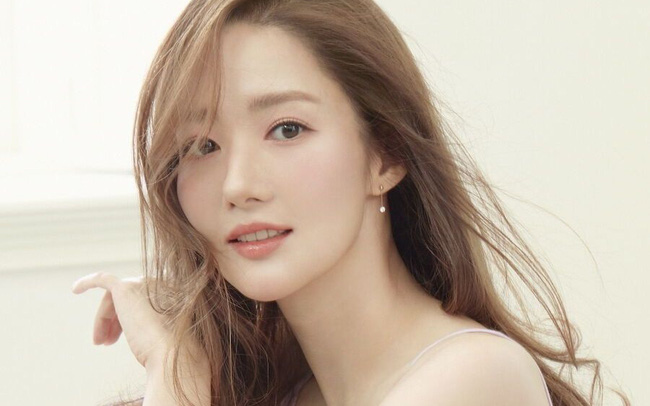 Mỹ nhân Park Min-young công bố đã chia tay đại gia tai tiếng