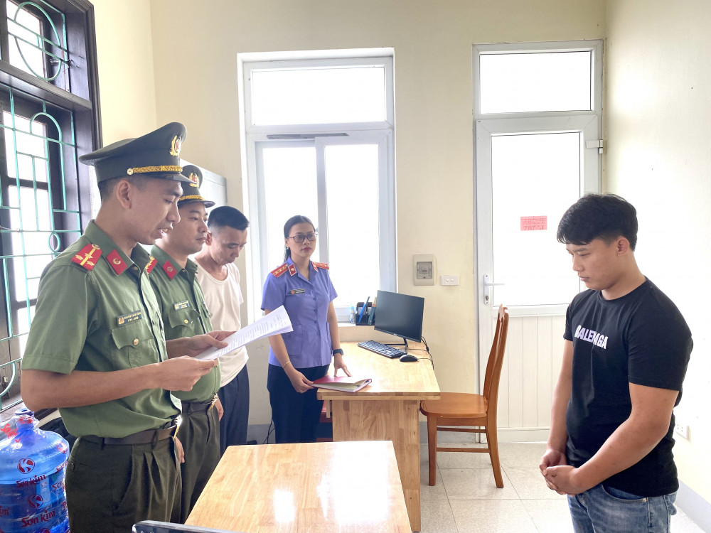 Khởi tố đối tượng Đào Văn Hiểu