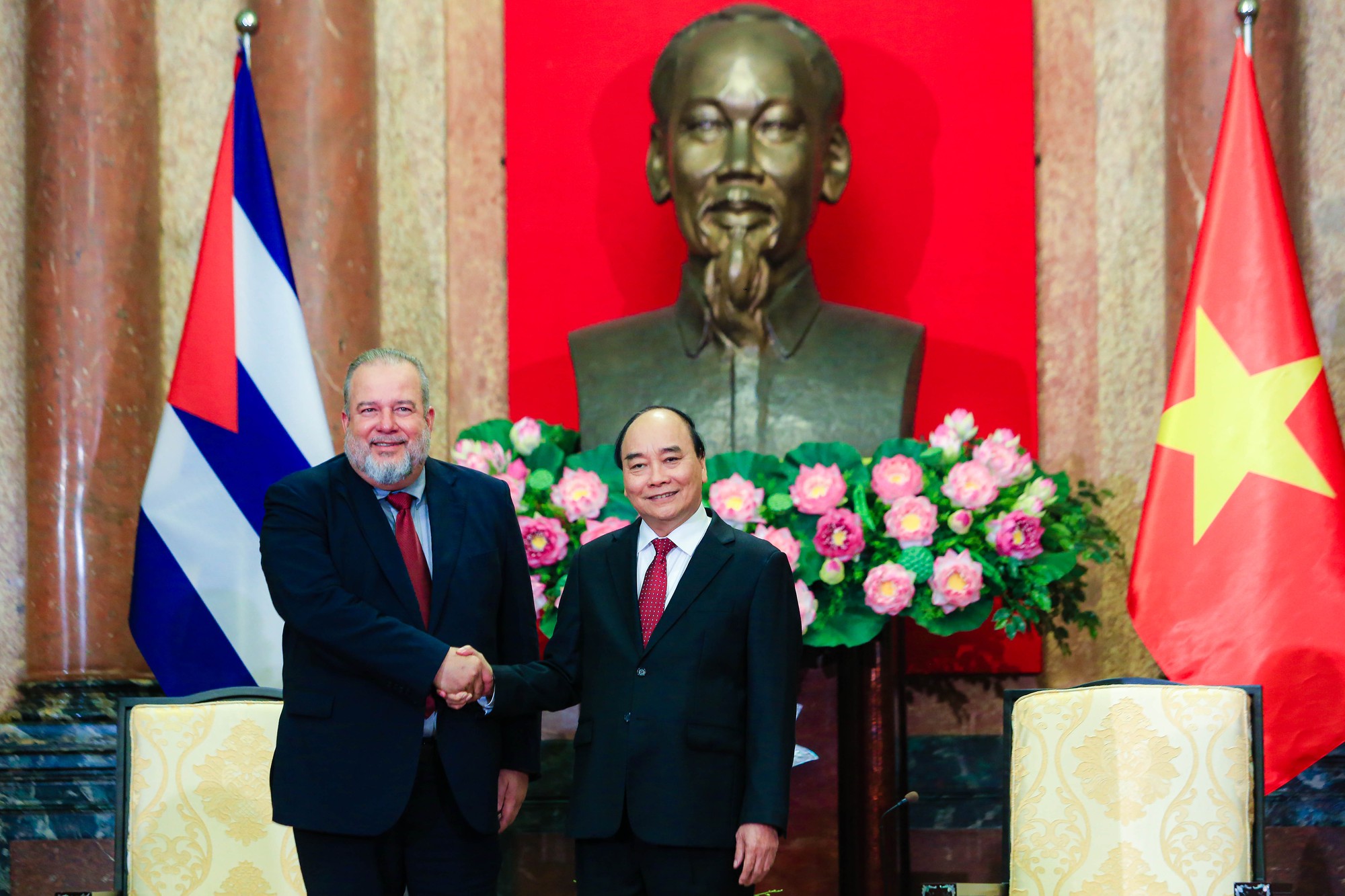 Chủ tịch nước Nguyễn Xu&acirc;n Ph&uacute;c: Việt Nam lu&ocirc;n ở b&ecirc;n cạnh, đo&agrave;n kết v&agrave; ủng hộ Cuba anh em - Ảnh 3.